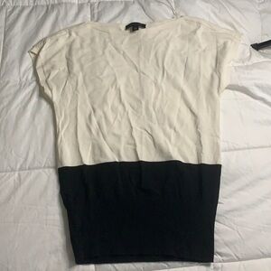 Anne Taylor XS white & black top